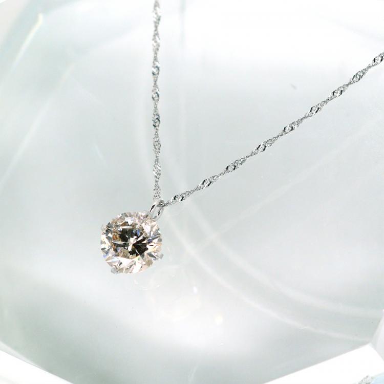 【クリスマスプレゼント好適品】新品未使用♡PT台天然ダイヤプチネック0.02CT