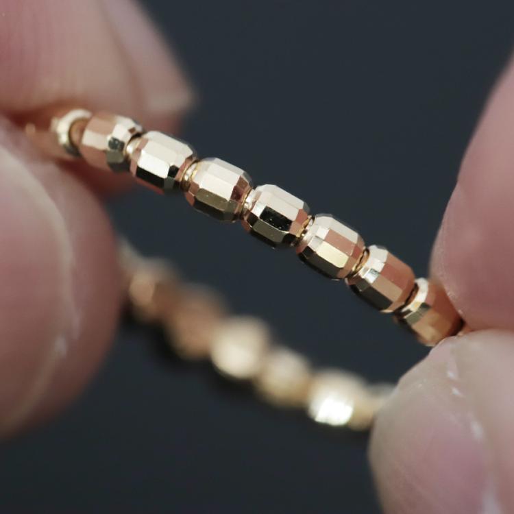 ダイヤ馬蹄】8号~20号対応 K18YG 合計0.06ct ダイヤストレッチ