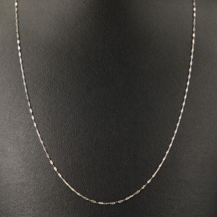 純プラチナミディアムクローバーネックレス／造幣局検定マーク入