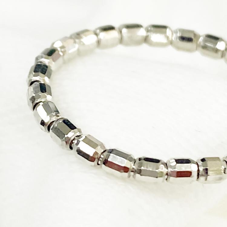 純プラチナストレッチデザインフリーサイズリング | TBS