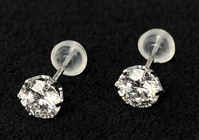 ダイヤモンドに匹敵する美しさ