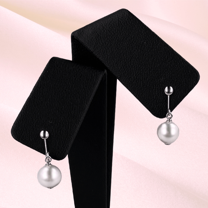 8mm珠のあこや真珠
イヤリングまたはピアスもセット