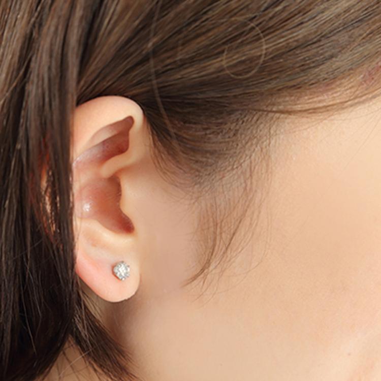 プラチナダイヤ合計0.7ctピアス／鑑別書付き | TBSショッピング