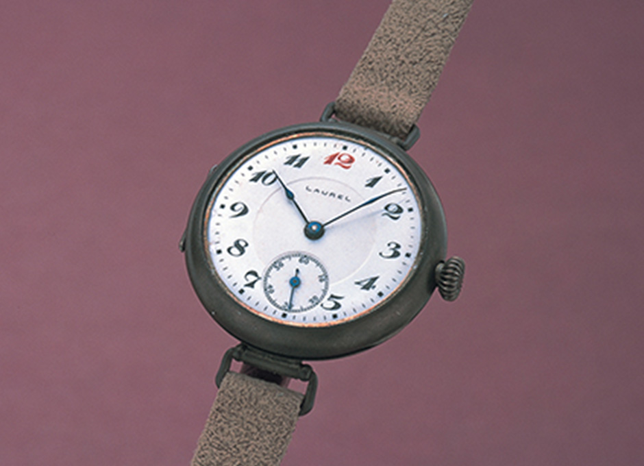 国産初の腕時計「ローレル」